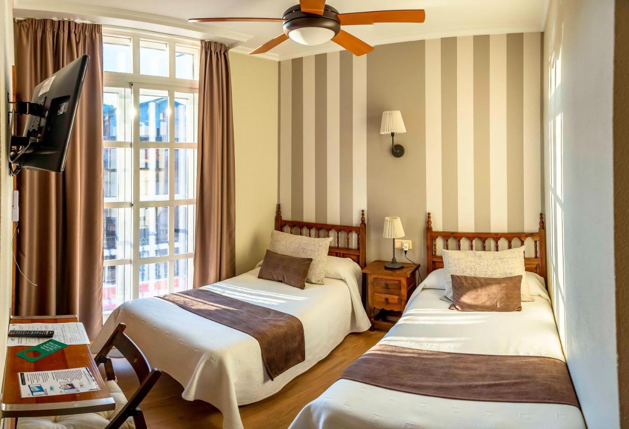 Hotel A Morada Do Cigarron Verín Esterno foto